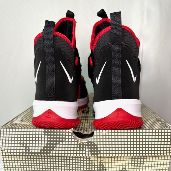 Nike LeBron Soldier 13 SFG , Black and Red, 13 - Picture 12 of 14